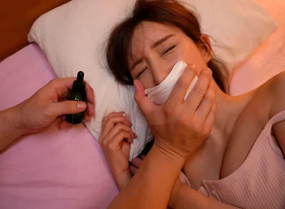 Người đàn ông chuốc thuốc mê cô em họ xinh đẹp và thực hiện hành vi quan hệ